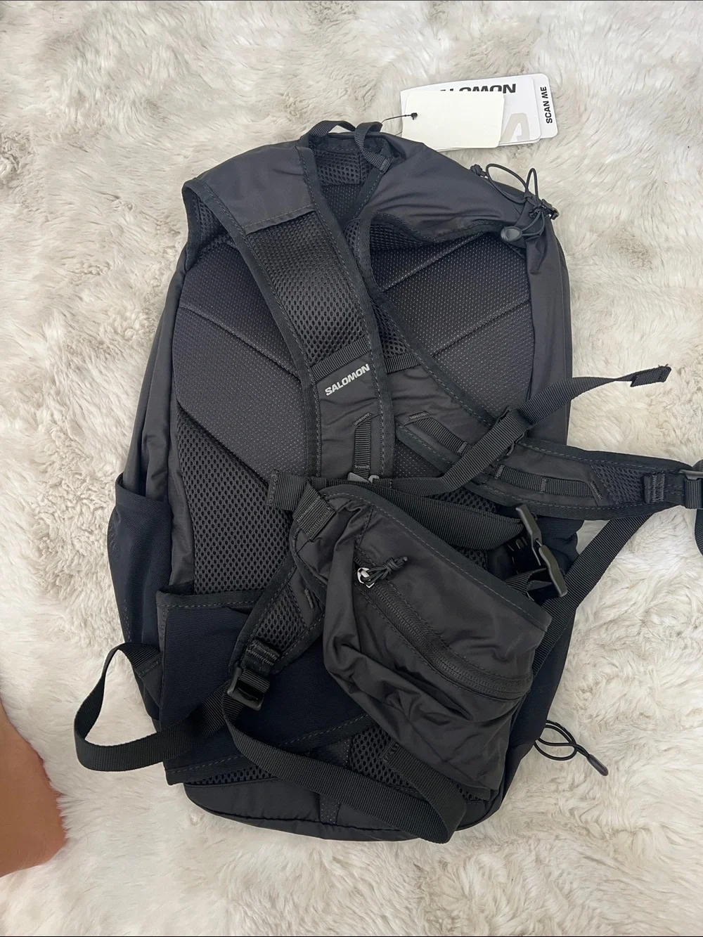 Salomon sold out